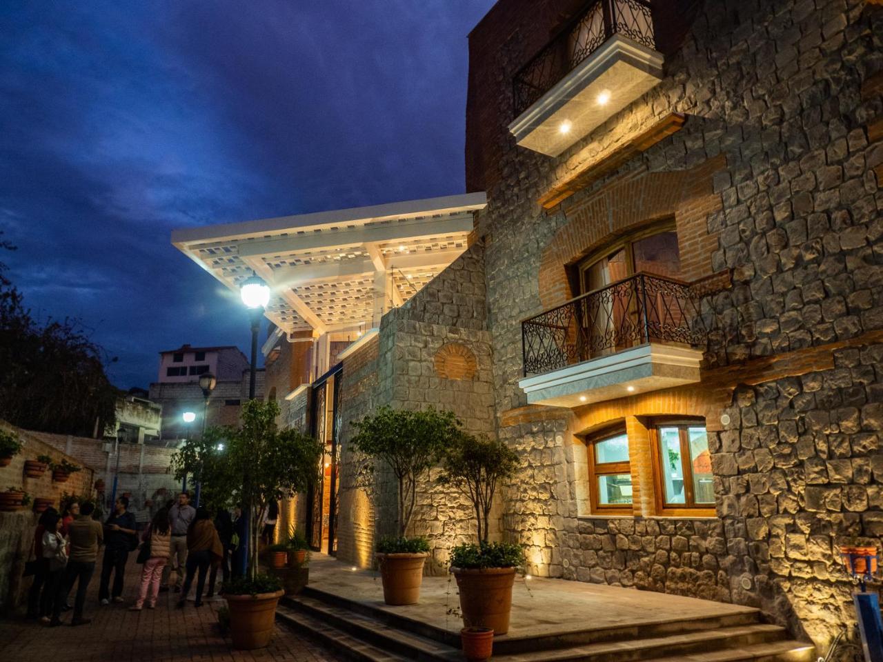 Hotel Otavalo Exterior photo